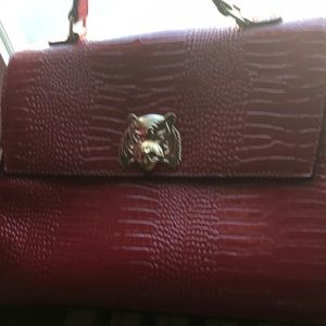 Selling no longer wants offers are welcome